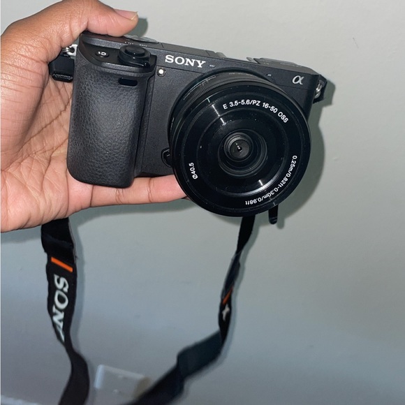 New Camera (Barely Used) Sony a6400 with camera kit with beginner equipment